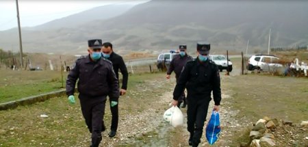 Xocalı rayon Polis Şöbəsinin əməkdaşları “Evdə qal” devizi altında aksiya keçirib