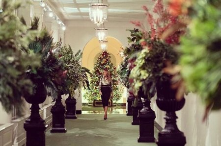 Ağ Evi sonuncu dəfə bəzədi - FOTOLAR