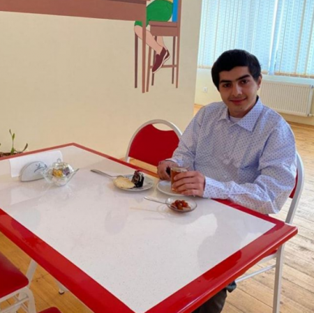 Blokda yaşayan 20 yaşlı Elmir sığınacağa yerləşdirildi